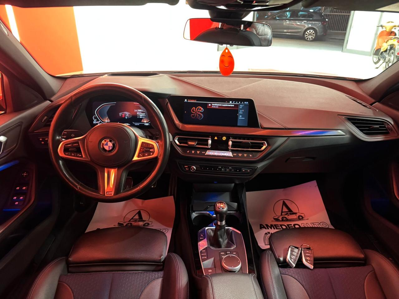 Bmw 118 116d 5p. Msport