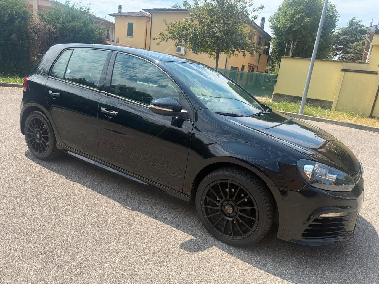 Volkswagen Golf 1.4 Gpl - NEOPATENTATI - 12 MESI DI GARANZIA -