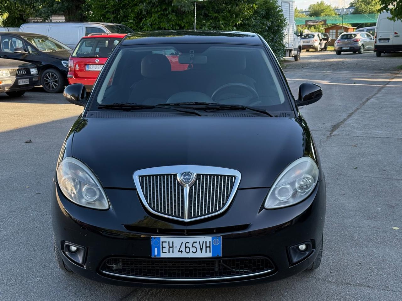 Lancia Ypsilon 1.3 MJT 75 CV Platinum