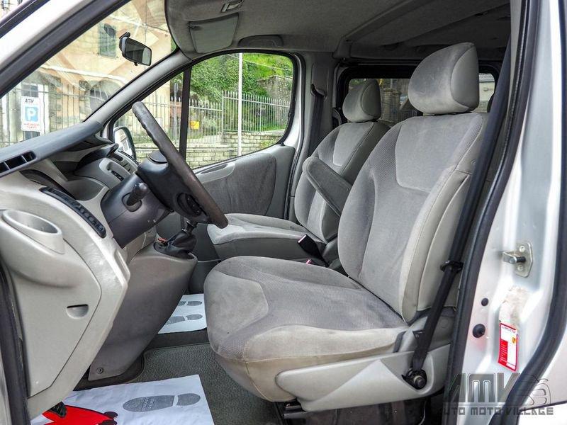 Opel Vivaro 29 2.5 CDTI/135CV PC-TN 8 POSTI SOLO PER COMMERCIANTI/PREZZO EXPORT