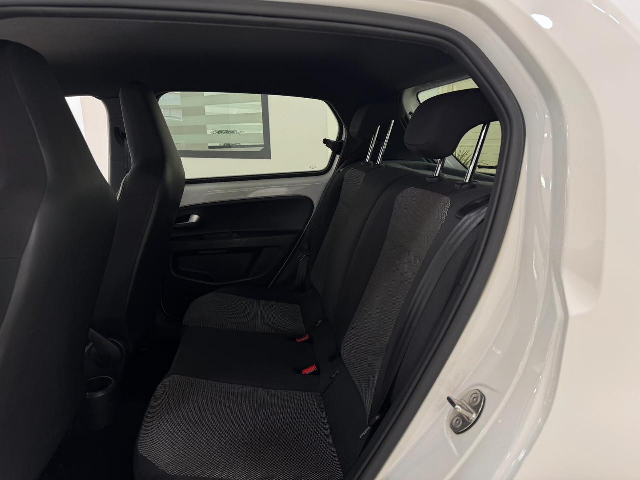 Seat Mii 1.0 68 CV 5 porte Chic Ecofuel