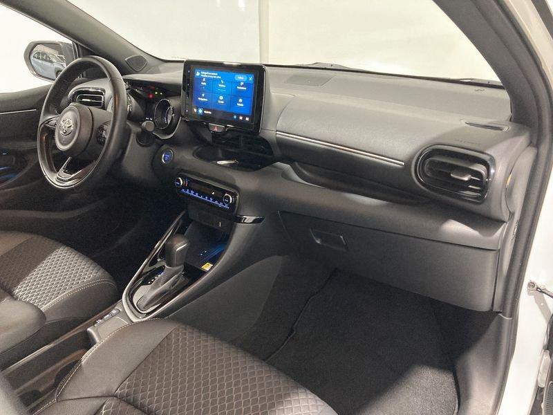 Toyota Yaris Hybrid Style MY22