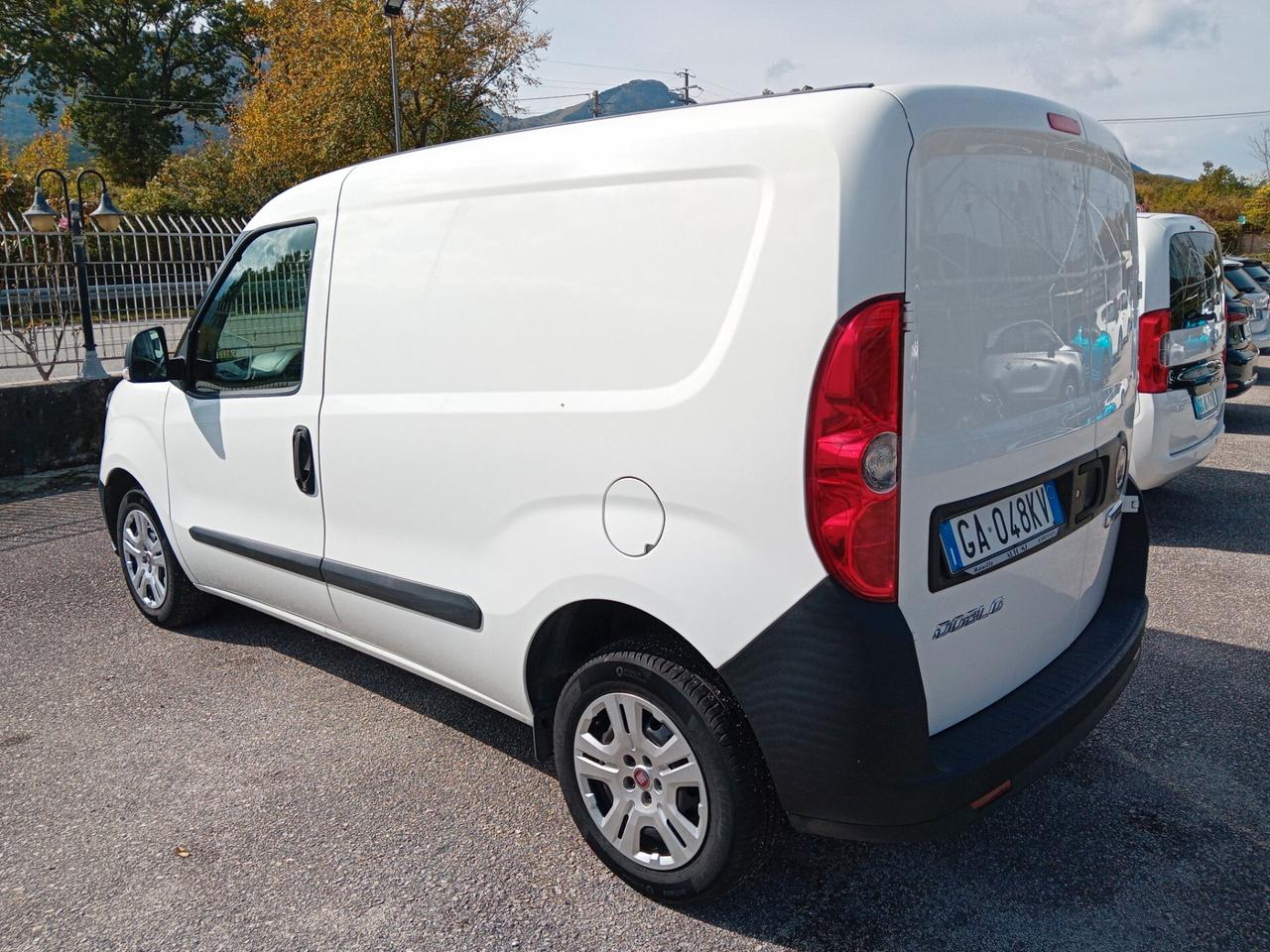 Fiat Dobló Cargo 1.6 Mjet 105 3 Posti