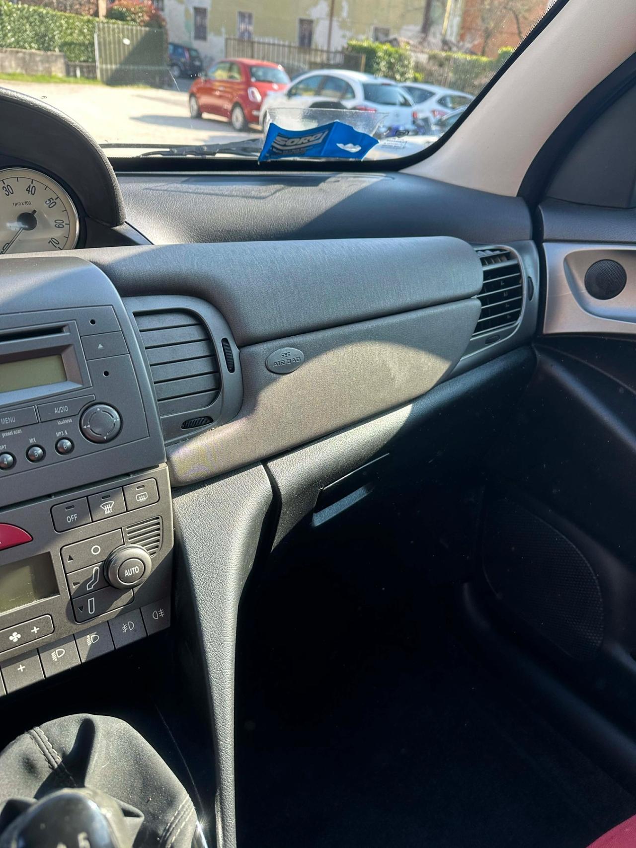 Lancia YPSILON 1.2 KMCERT GARANZ UNICOPR