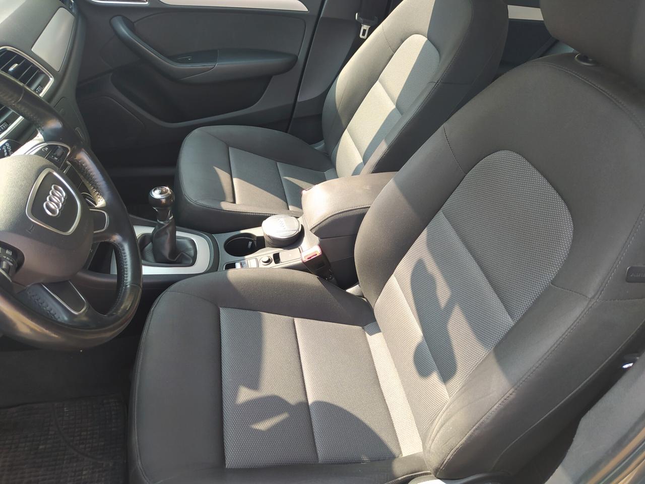 Audi Q3 2.0 TDI 120 CV Business