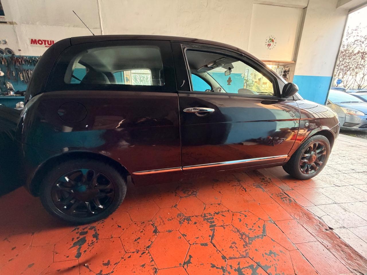 Lancia Ypsilon 1.2 Benz/GPL VIOLET