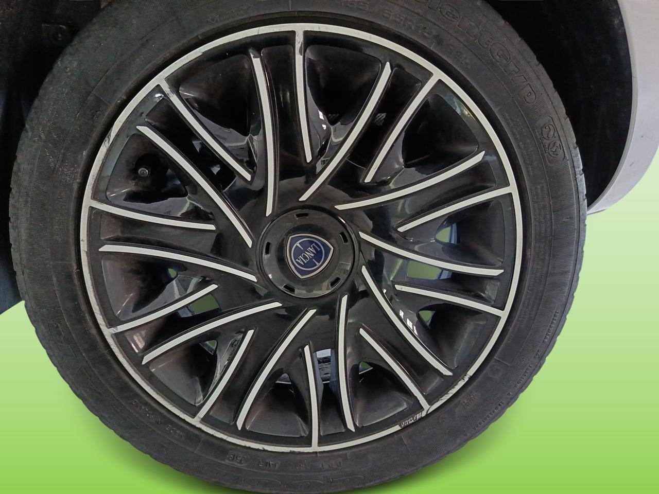 LANCIA Ypsilon 1.2 69 Cv Start&Stop Gold