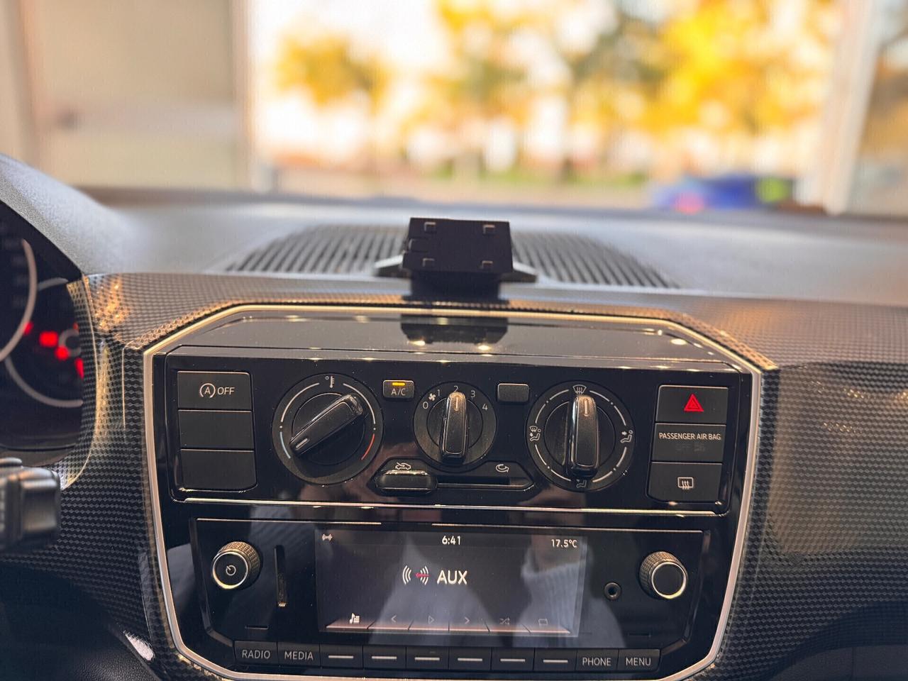 Volkswagen up! 1.0 5p. move “62.000KM”