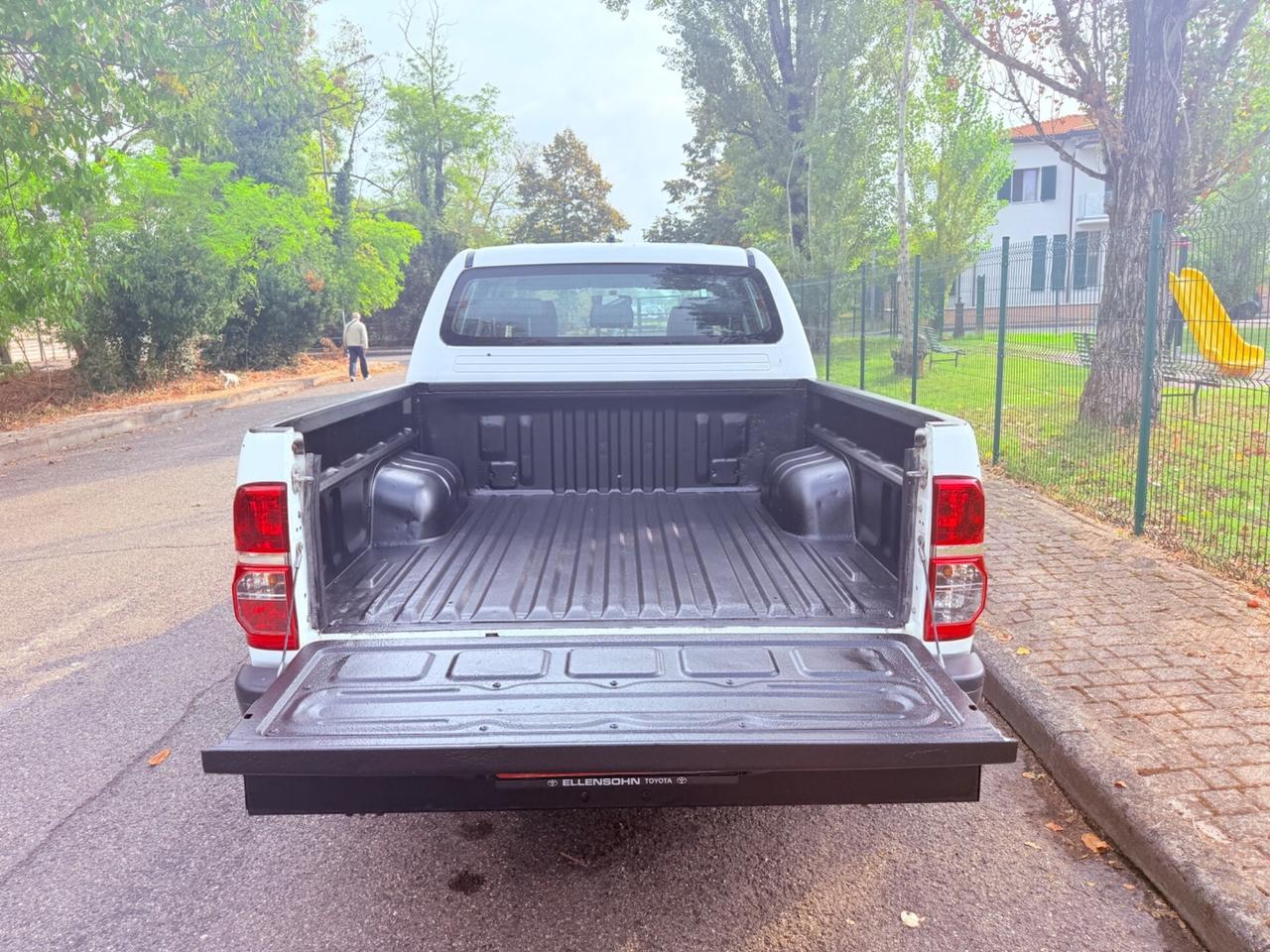 Toyota Hilux 2.5 D-4D 4WD - 2015 UNICO PROPRIETARIO
