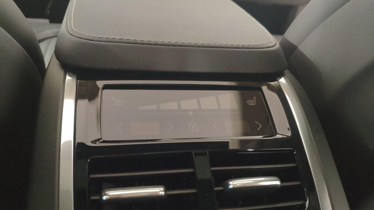 VOLVO Xc90 T8 Plug-In Hybrid Awd Aut. 7 Posti Ultra Dark