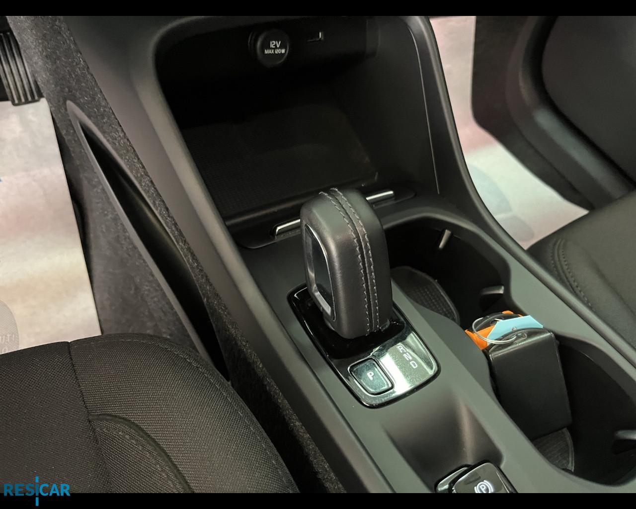 VOLVO XC40 1.5 t2 R-momentum geartronic my21