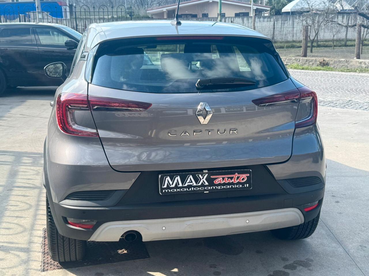 Renault Captur Blue dCi 115 CV EDC Initiale Paris