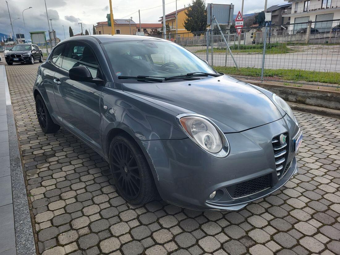 Alfa Romeo MiTo 1.6 JTDm 16V Distinctive Premium Pack
