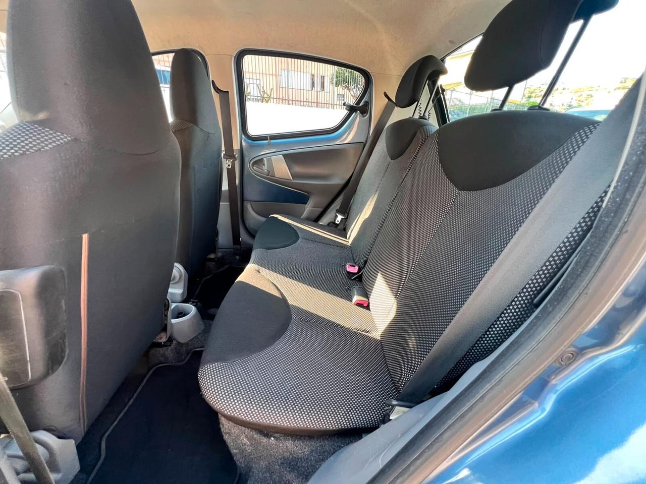 Toyota Aygo 1.0 12V VVT-i 5 porte
