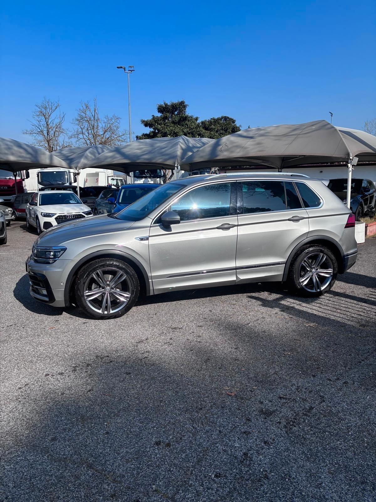 Volkswagen Tiguan 2.0 TDI SCR 4MOTION R Line