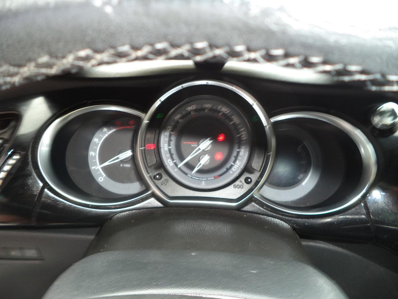 Ds DS3 HDi 70CV So Chic BICOLORE OK NEOPATENTATI CINGHIA FATTA