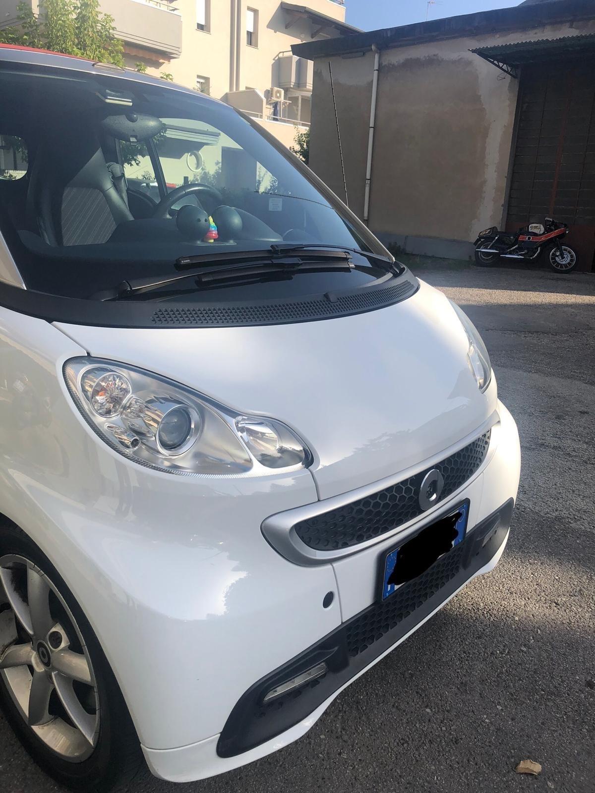 Smart ForTwo 1000 52 kW MHD cabrio pulse
