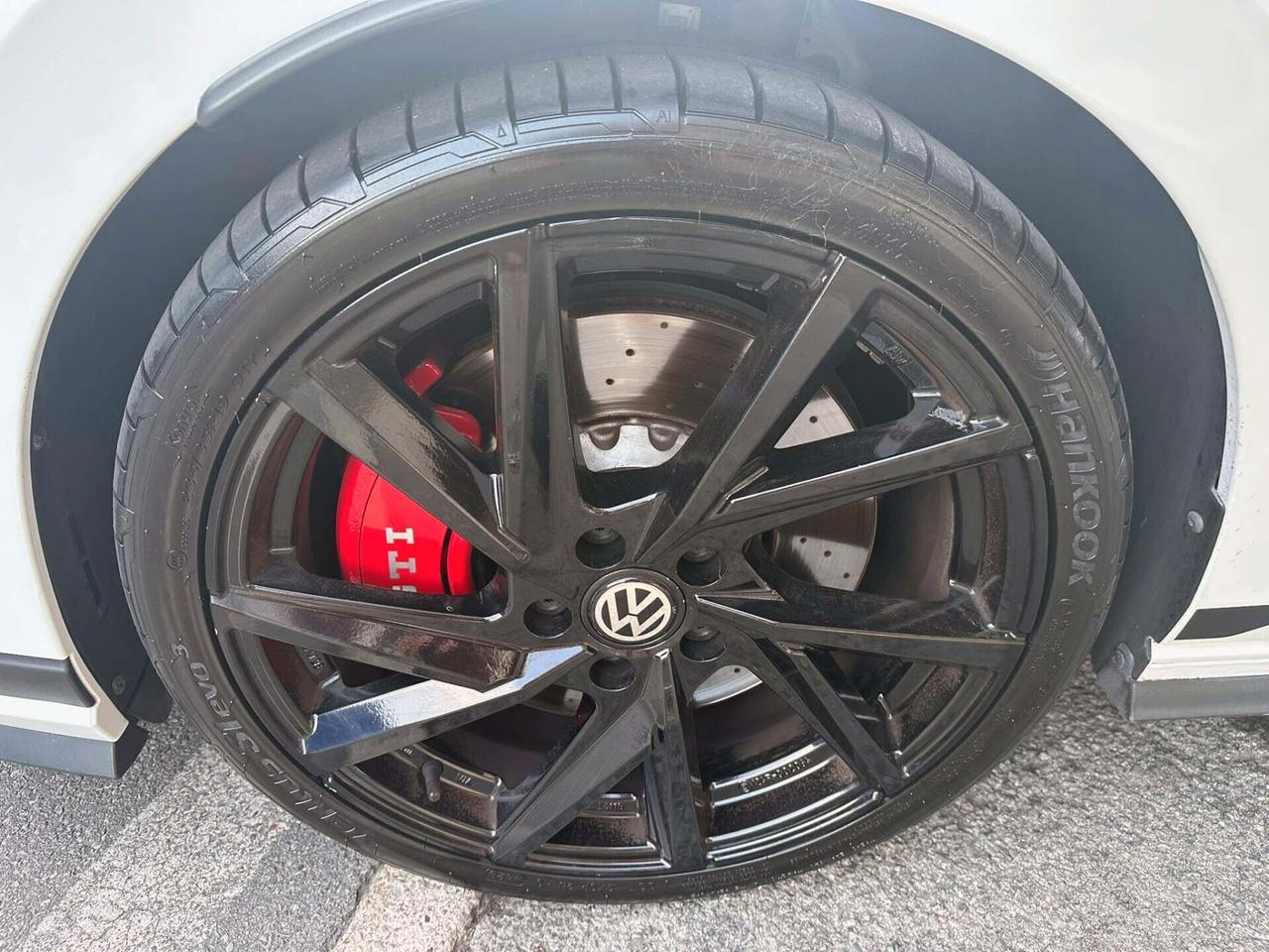 VW GOLF GTI CLUBSPORT DSG 300 CV - AKRAPOVIČ - DCC - MAPPATURA NÜRBURGRING