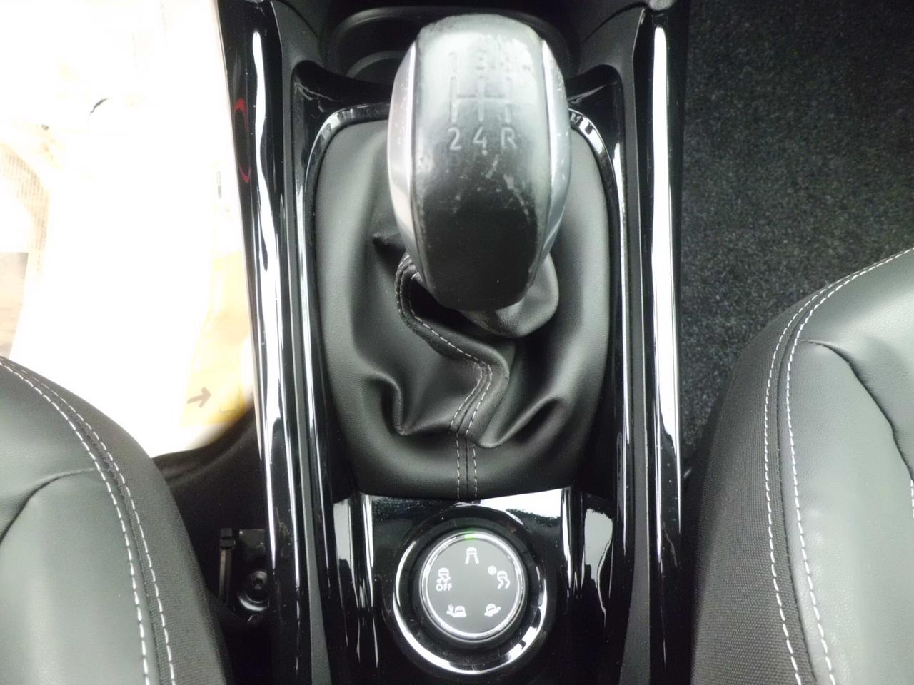 Peugeot 2008 BlueHDi 100 Allure