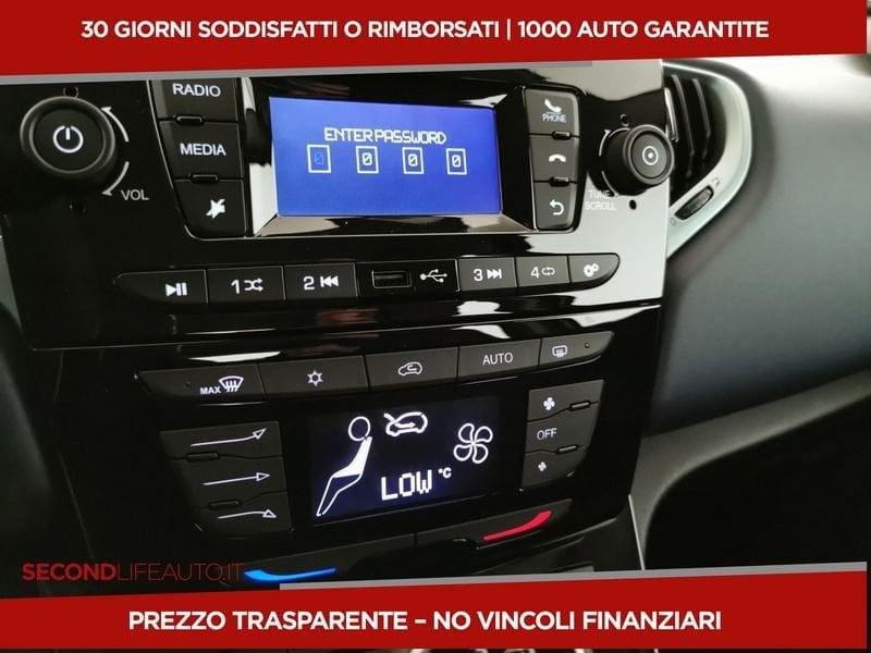 Lancia Ypsilon 1.0 firefly hybrid Gold s&s 70cv 5p.ti