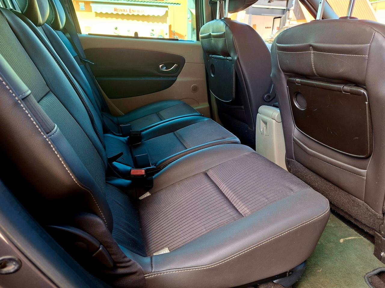 Renault Scenic 1.5 dCi 110CV*NAVI*TETTO*TAGLIANDI*