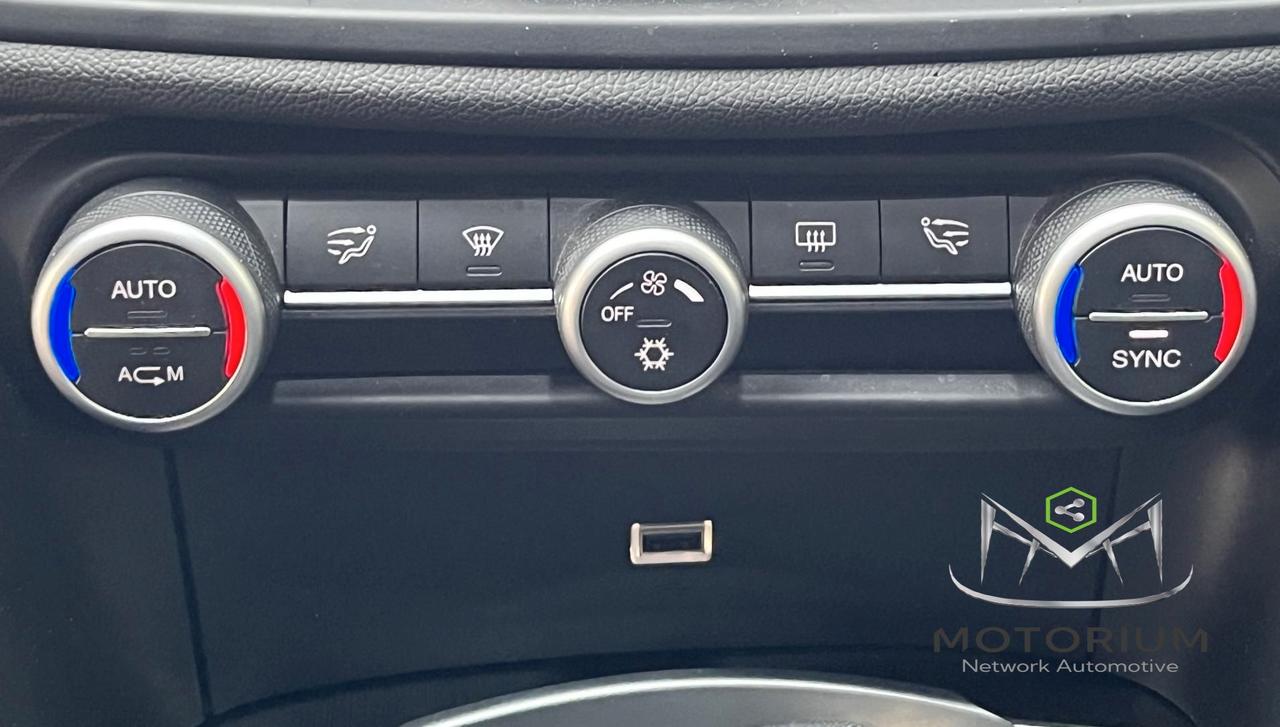 Alfa Romeo Giulia 2.2 TD 180 CV AT8 AWD Q4