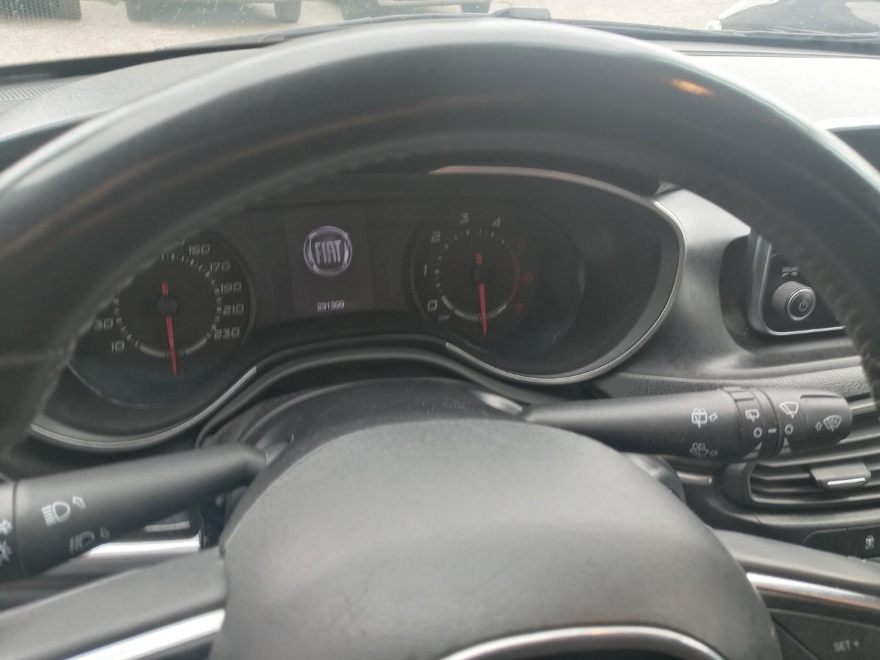 Fiat Tipo 1.6 Mjt SW LOUNGE VENDUTA