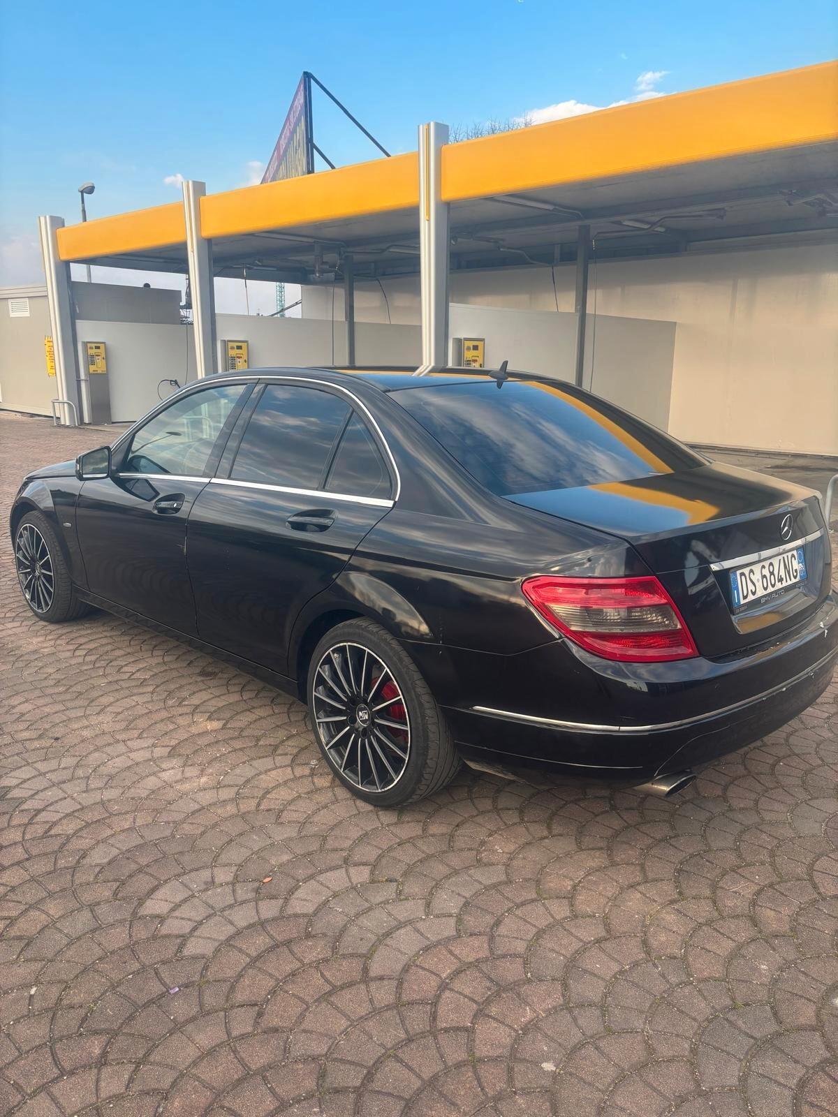 Mercedes-benz C 220 CDI BlueEFFICIENCY Avantgarde