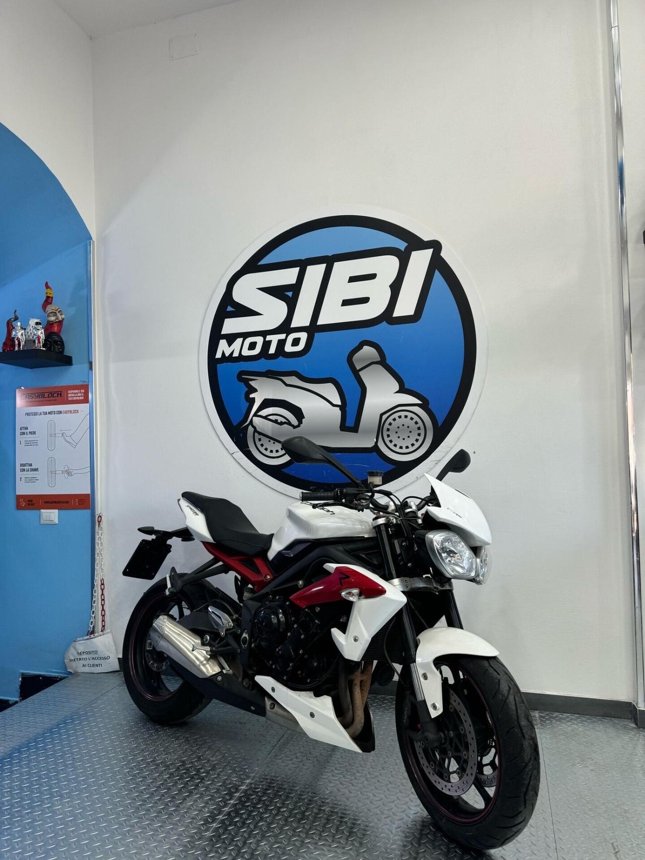 Triumph Street Triple 675