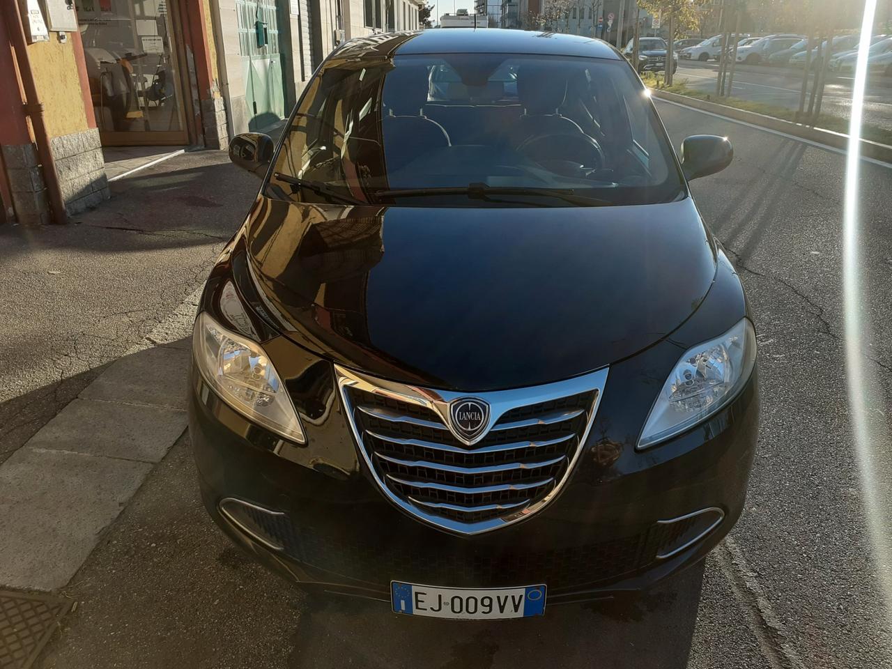 Lancia Ypsilon NEW YPSILON 1.2 BENZINA & GPL