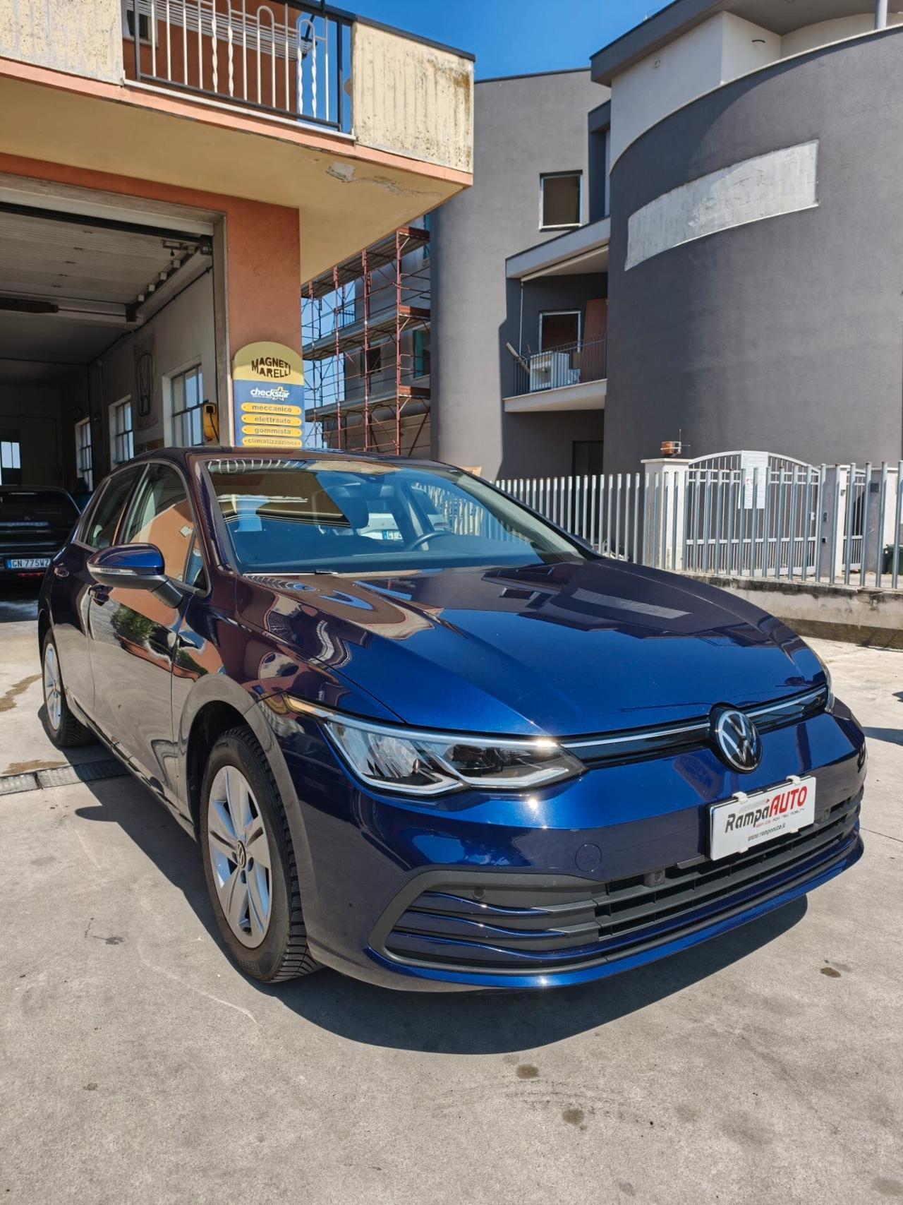 Volkswagen Golf 1.5 eTSI 130 CV EVO ACT DSG Life
