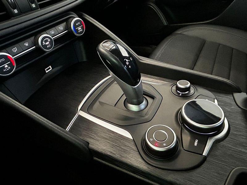 Alfa Romeo Giulia 2.2 Turbodiesel 160 CV AT8 Executive