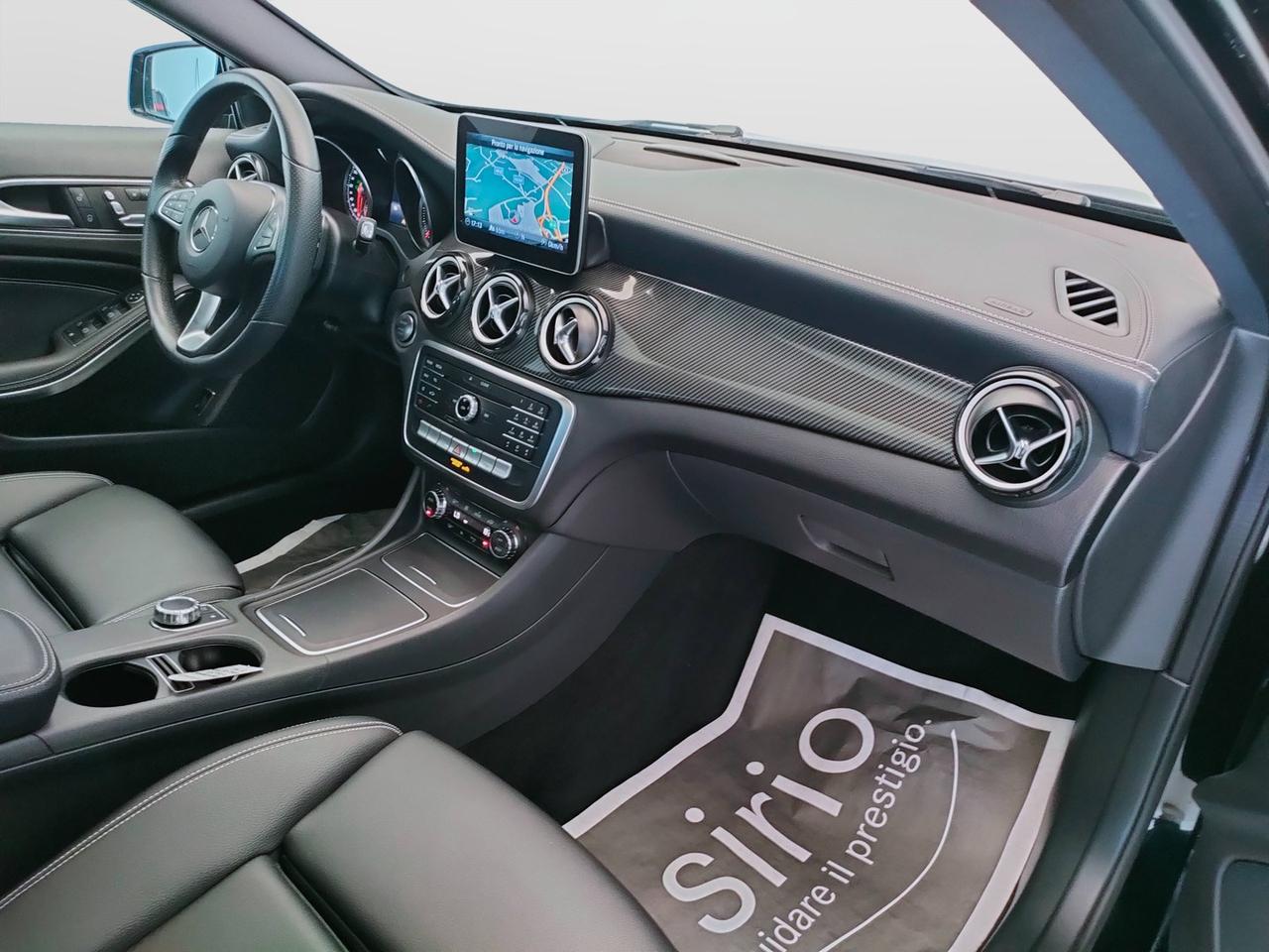 Mercedes-Benz GLA-X156 2017 - GLA 200 d Night Edition auto