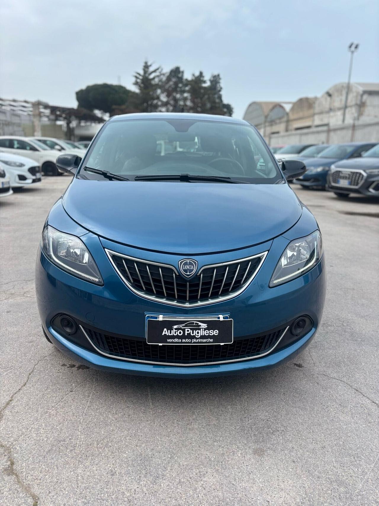 Lancia Ypsilon 1.0 FireFly 5 porte S&S Hybrid Ecochic Silver