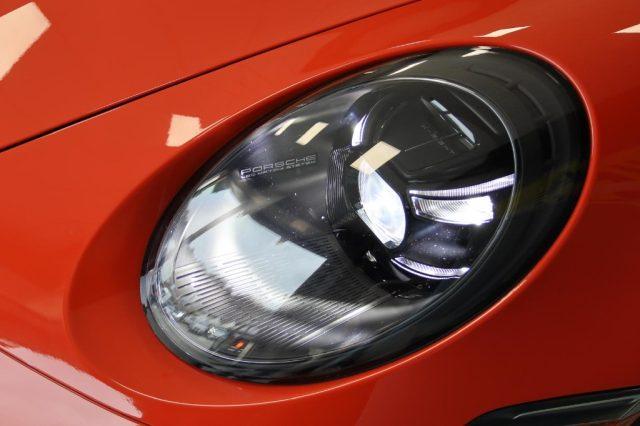 PORSCHE 911 992 Carrera 4 GTS Orange Lava