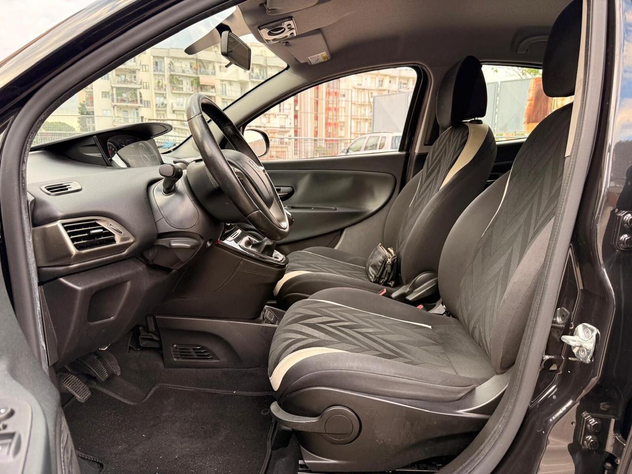 Lancia Ypsilon 1.3 MJT 16V 95 CV 5 porte S&S Platinum