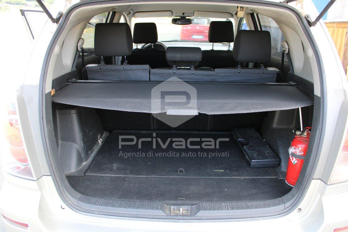 TOYOTA Corolla Verso 1.8 16V Sol