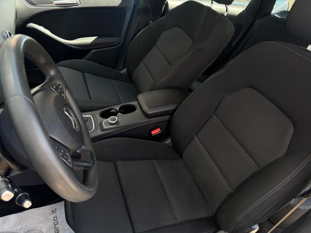MERCEDES-BENZ B 180 Executive