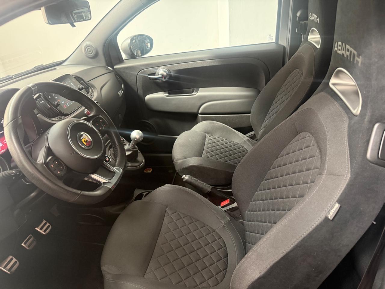 Abarth 595 C 1.4 Turbo T-Jet 165 CV
