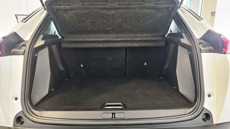 Peugeot 2008 BlueHDi 130 CV S&S EAT8 Allure Pack
