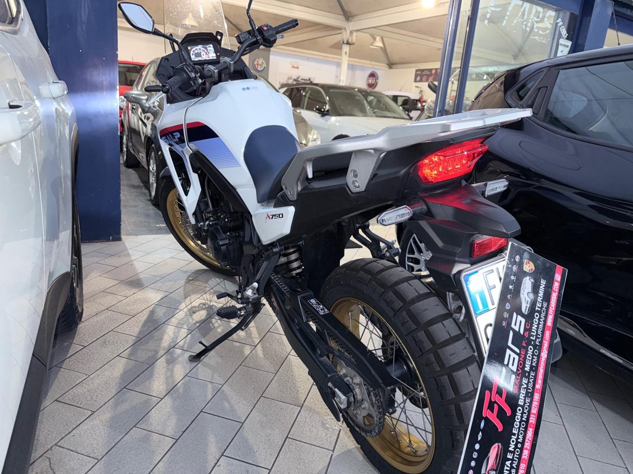 Honda Transalp XL 700 V Sport