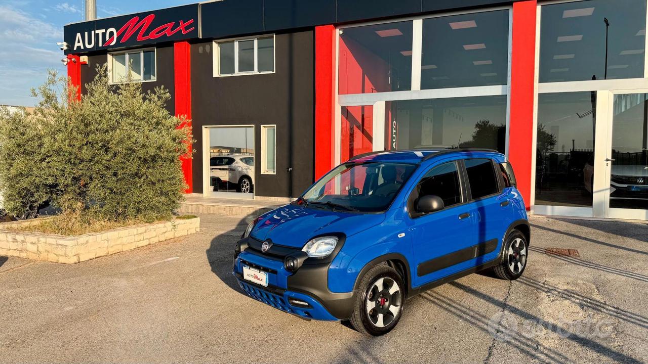 Fiat Panda 1.0 hybrid City Cross s