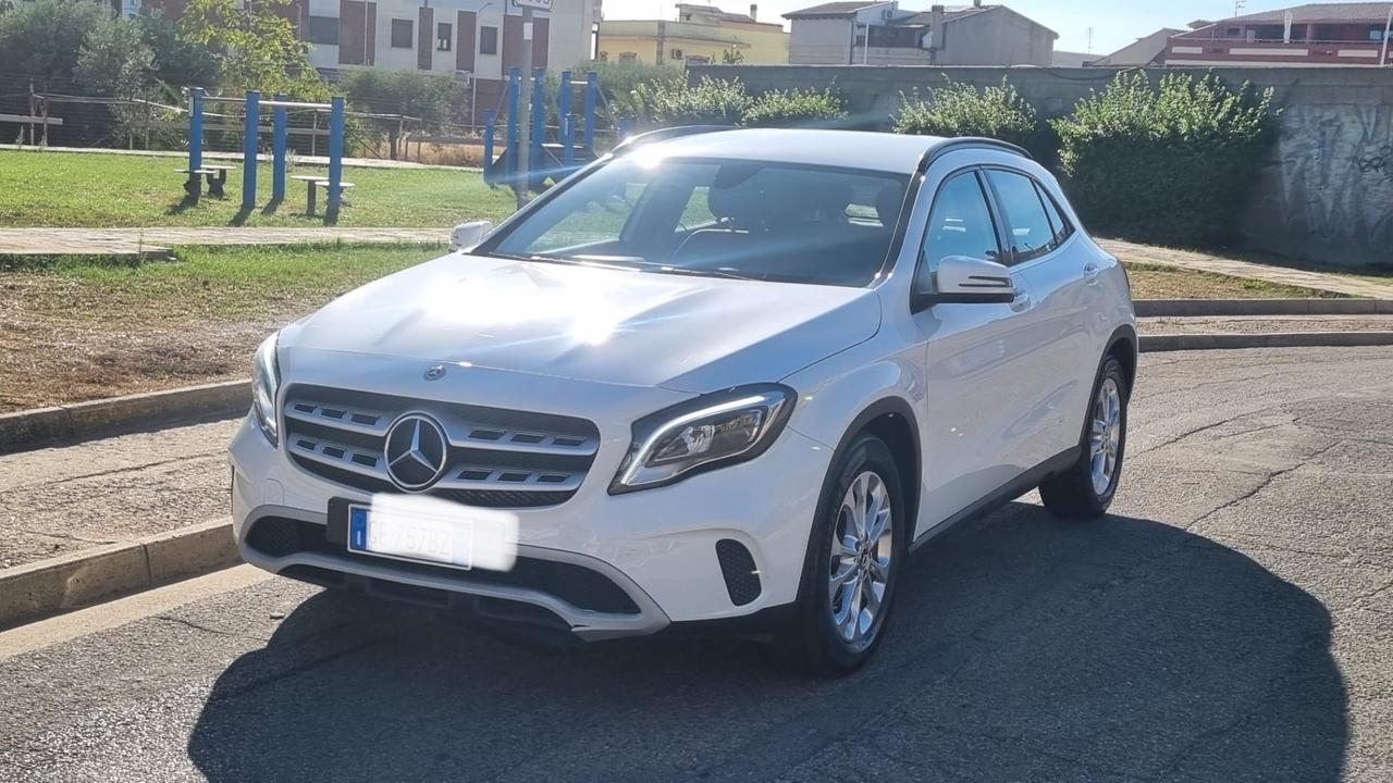 Mercedes-benz GLA 200 Premium
