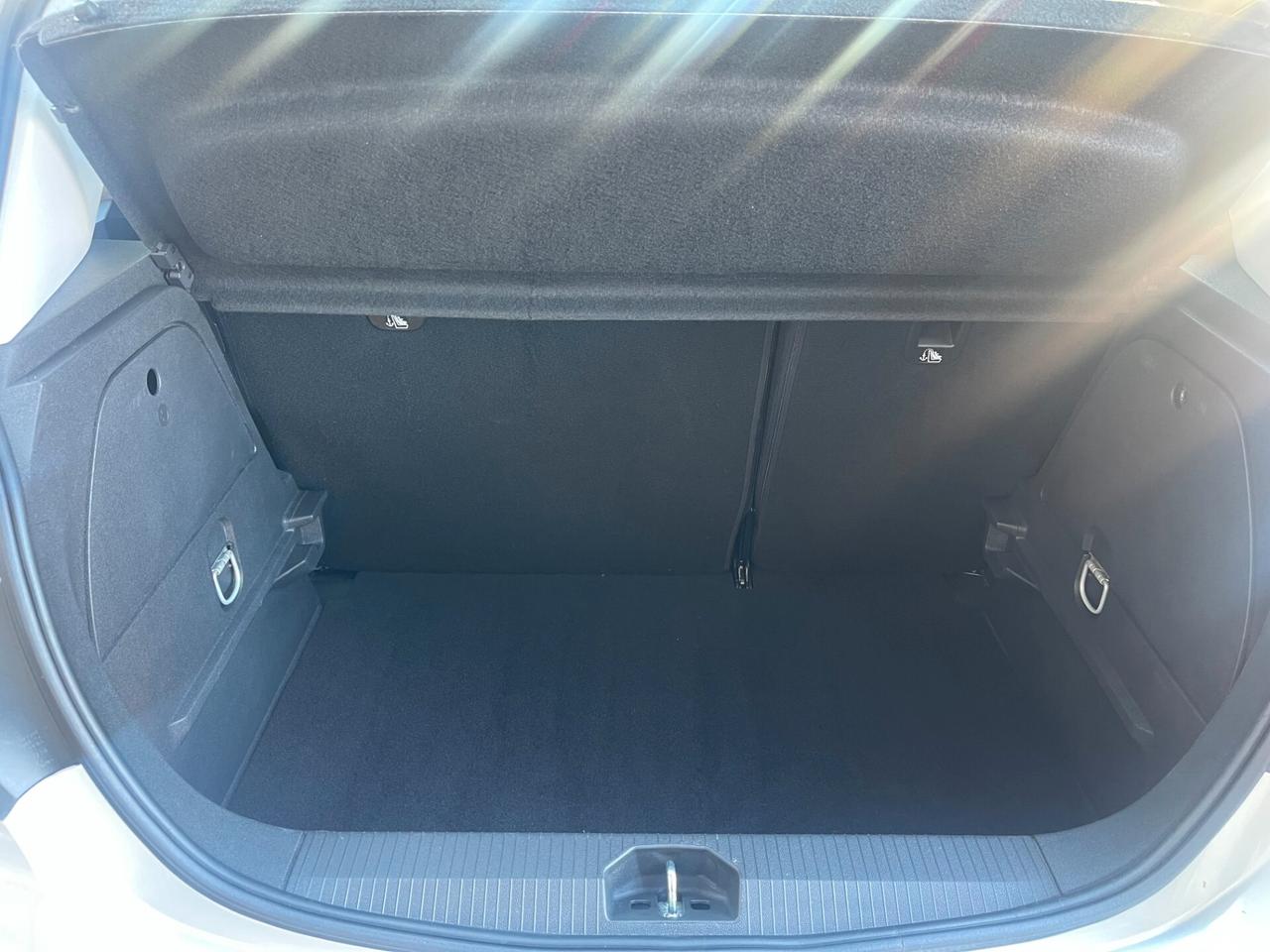 Opel Corsa 1.4 90CV GPL Tech 5 porte b-Color NEO PATENTATI