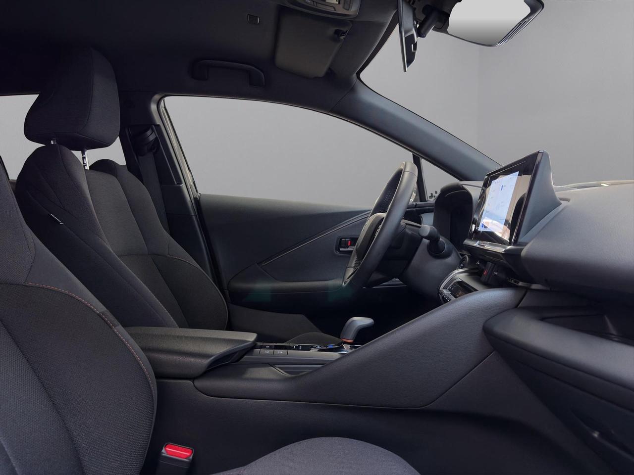 Toyota C-HR 2.0 phev Trend eco fwd e-cvt