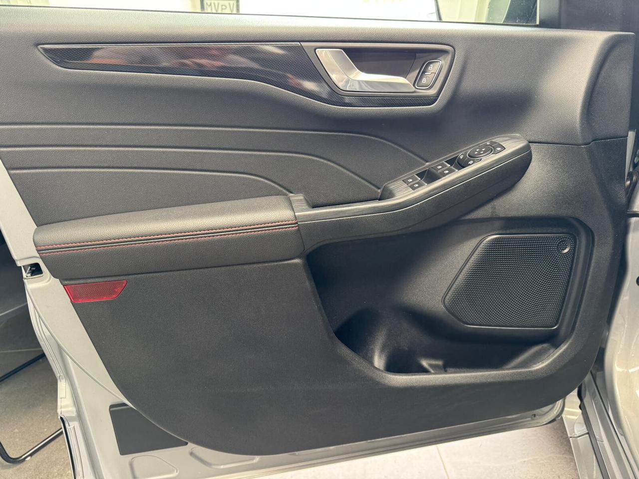 Ford Kuga 2.5 Plug In Hybrid 225 CV CVT 2WD ST-Line X