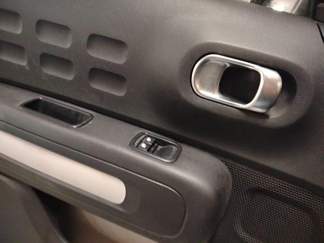 RENAULT Clio Blue dCi 100 CV 5p Autocarro 2 posti