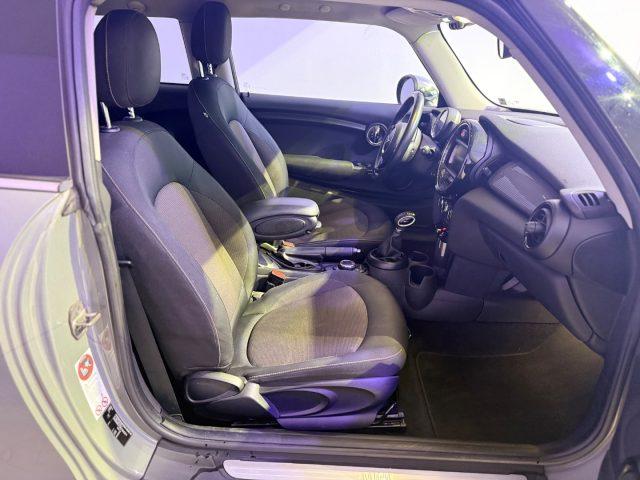 MINI Cooper D 1.5 Cooper D