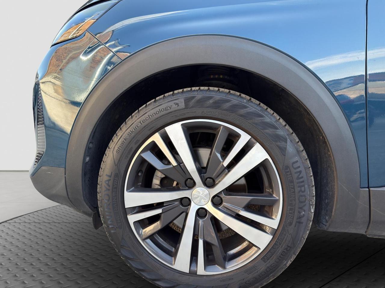 Peugeot 3008 1.5 130cv Allure Pack automatica 2023