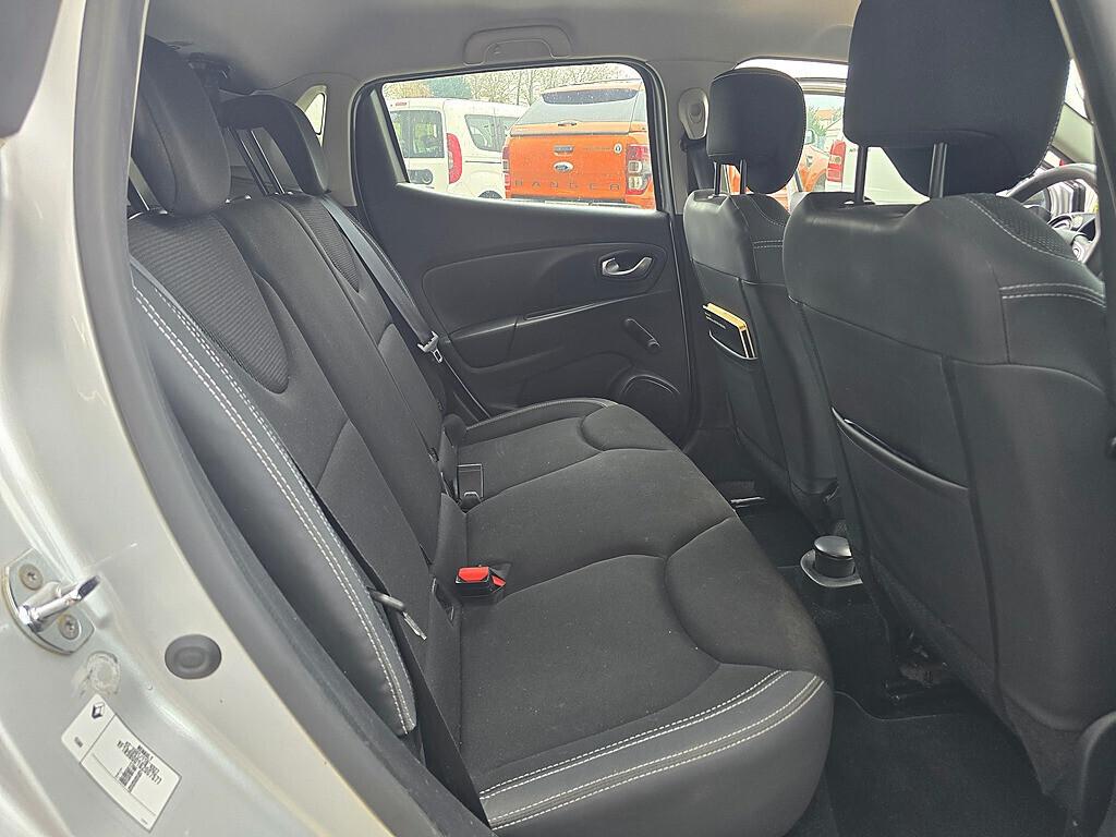 Renault Clio dCi 90 CV 5 Moschino Intens